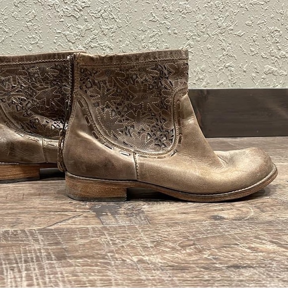 Corral Indie Spirit short boots. Excellent condition. - Picture 2 of 5